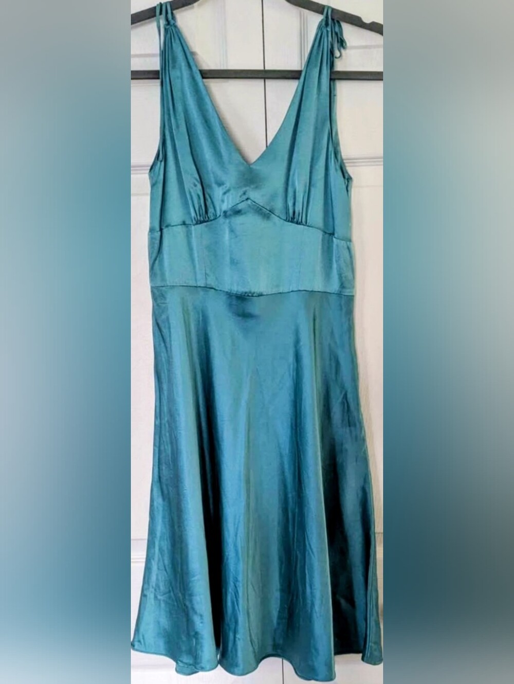 Ann Taylor Loft Silk size 2P Dress